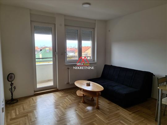 Jednoiposoban stan – Adice, Kralja Milana