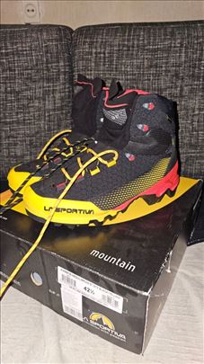 La Sportiva Aequilibrium ST GTX 42 1/2