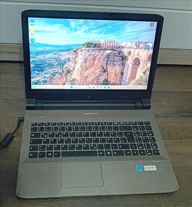 Medion Akoya S6212T / 15.6 Touch / i3-4th / 8GB