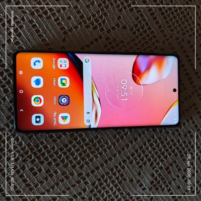 Motorola Edge 40 pro extra stanje