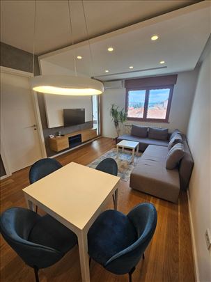 Premium Flat for Rent + Garage + Big Terrace 