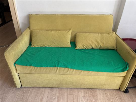 Prodaja dvoseda kupljen u Emeceti