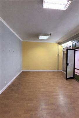 Prodaje se lokal kod Fontane