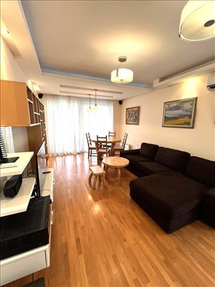 Prodajemo trosoban stan, Belvil, 106m²