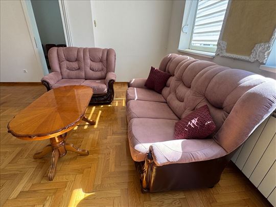 Trosed na razvlačenje + dvosed + sto