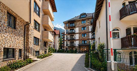 Krfska, Lux stan 43 m2, Uknjižen