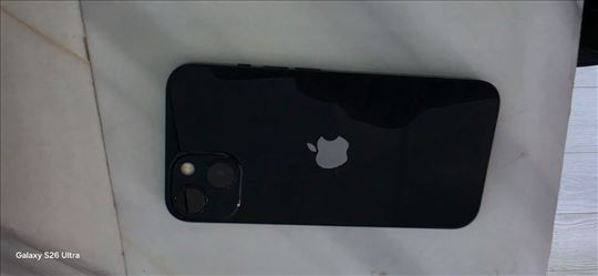 Na prodaju iphone 13