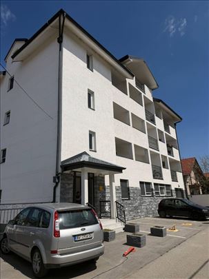 -Može kredit za mlade! Borca, Zbeg, 78m2, duplex