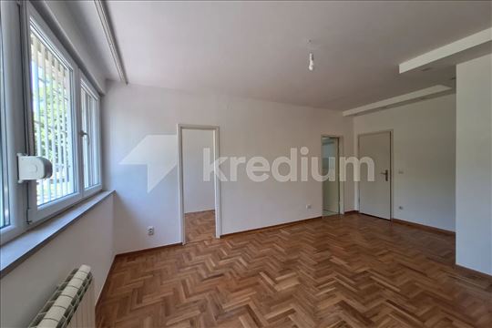 Bulevar Mihajla Pupina 10 | Blok 21 | Polunamešten
