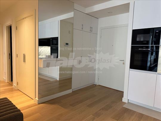 BW Eterna Izvanredan Stan