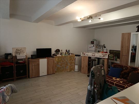 Centar Zemuna, 2,0, 64m2, uknjižen