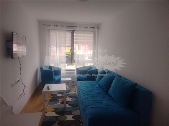 Garsonjera u blizini Vukovog spomenika 