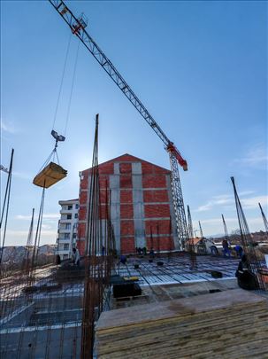 Gradjevinski Toranjski Kran