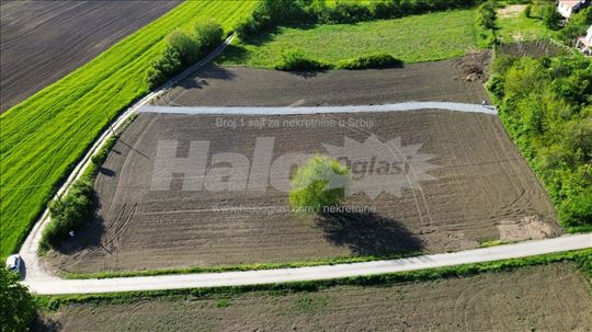 Plac Obrenovac, gradjevinsko zemljiste, Drazevac