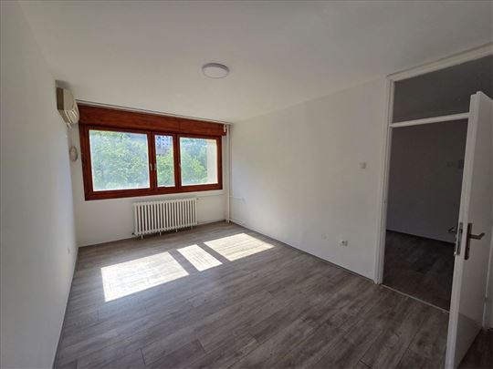 Komforan 1.0 stan, blok 61, Dušana Vukasovića 41m2