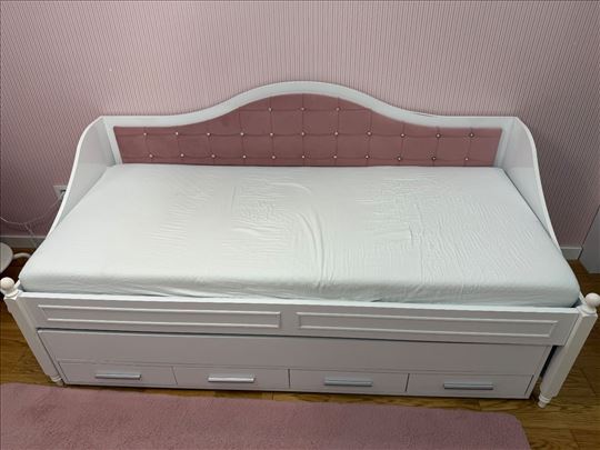 Krevet sa pomocnom fiokom