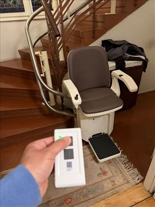 Lift stolica za stepenice servis - ugradnja