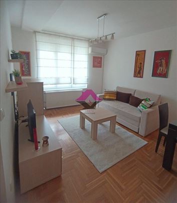 Novi Sad, Sajam, 1.5, 42m2 sa terasom i parkingom 