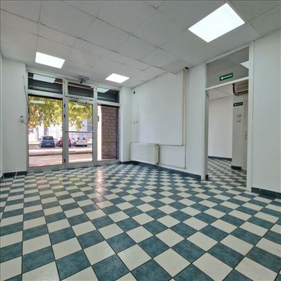 Prodajemo lokal, Arena, 54m²