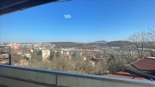 Stan za radnike. Vidikovac. Bez provizije. OPIS