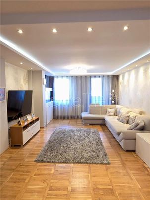 Stan,Novi Sad,Grbavica,kv: 116.00