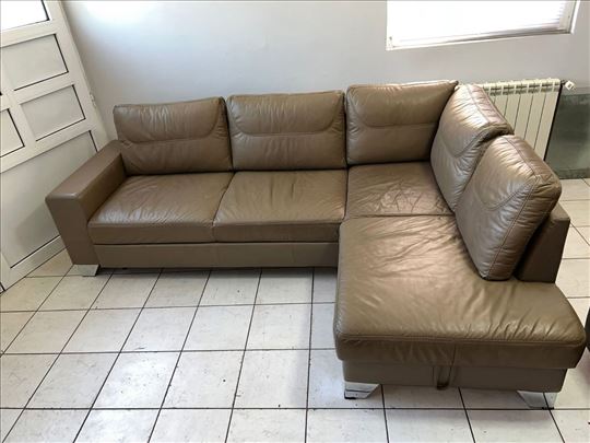 Ugaona Kozna Garnitura Na Razvlacenje