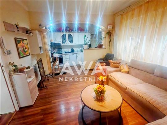 Crvenka – dve kuće na jednom placu, 184m²