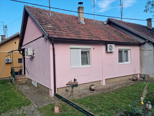 Dvorišni stan, Panonija