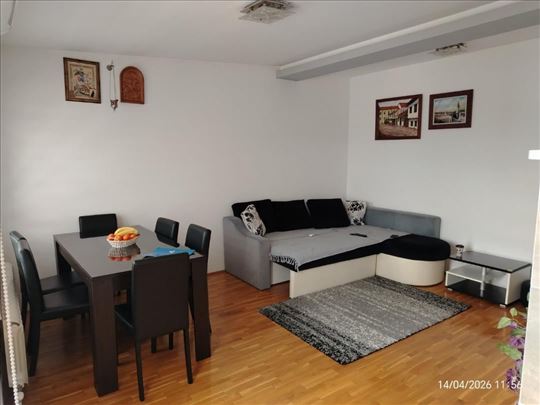Dvosoban stan, 40,52m2, Borča Greda - centar 2 