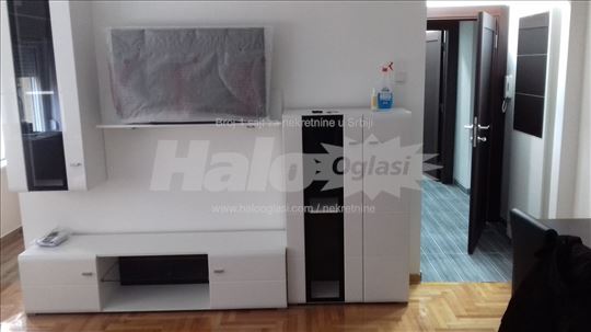 Garsonjera kod Instituta za majku i dete 