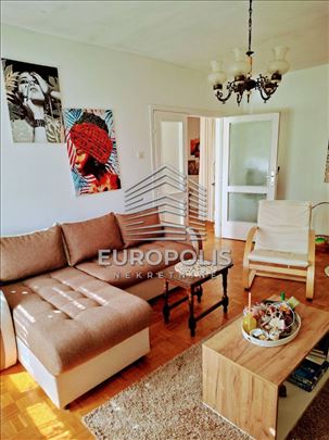 Izuzetna prilika trosoban stan u naselju Braće Jer