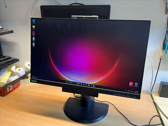 Lenovo All-in-One 24 i5-6500T / 16GB RAM / 256GB N
