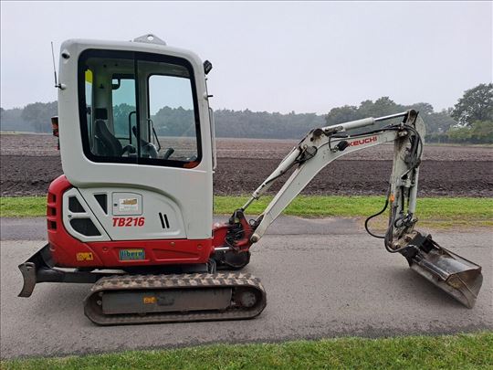 Mini bager Takeuchi TB 216