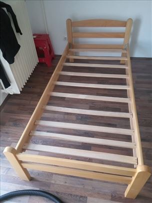 Samački drveni krevet sa dušekom povoljno