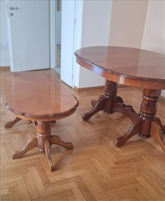 Stilski sto i stolic puno drvo