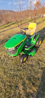 Traktorska kosilica John Deere na prodaju