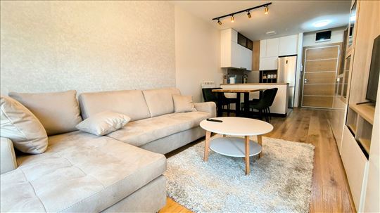 Voždove kapije, Nov, Lux 2.0, Garaža, Svetao,Miran