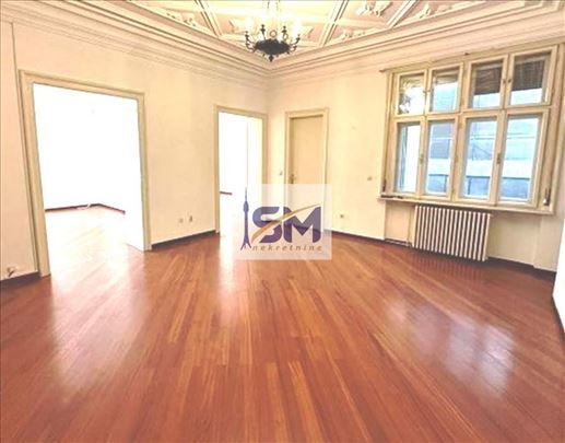 Vračar, Prostran salonski stan 305 m²