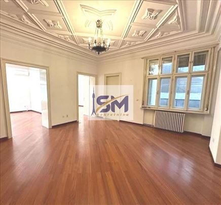 Vračar, Prostran salonski stan 305 m²