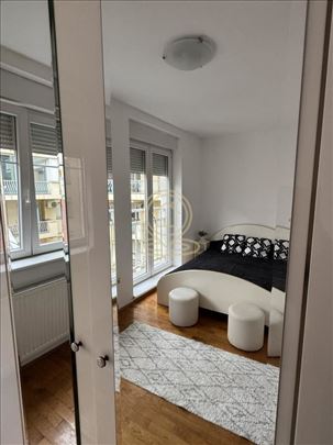 Dvosoban Stan 52m2 Bulevar OsloboĐenja Izdavanje