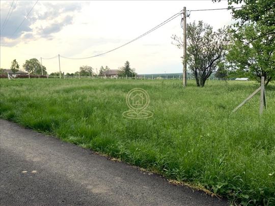 Građevinski plac 19,6 ari, Zanoš, Petrovaradin - z