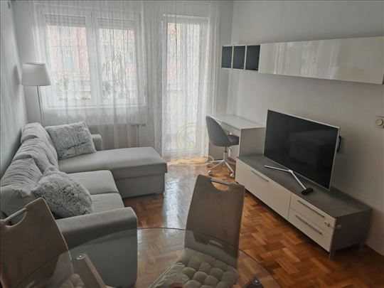 Izdaje se dvosoban stan na Novoj detelinari - 42m2
