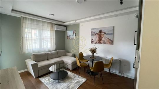 Izdaje se jednoiposovan stan, Salajka, 36m2