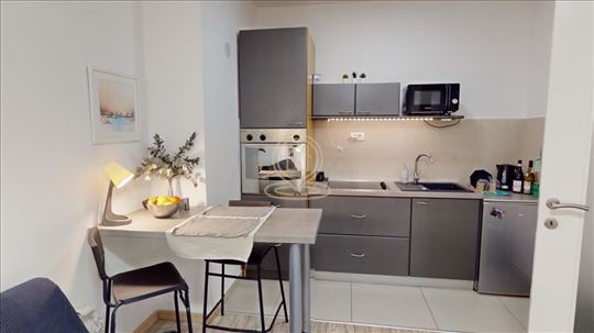 Izdaje se jednoisposoban stan, Podbara, 38m2