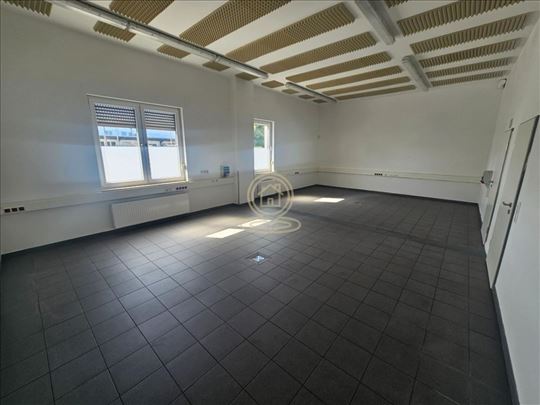 Izdaje se poslovni prostor na Telepu, 105m2, trošk