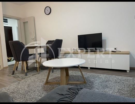 Izdaje se stan na Panteleju, 44m2
