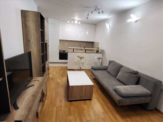 Izdavanje jednoiposobnog lux stana, 43m2, Telep