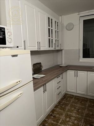Izdavanje Stanova Novi Sad, Trosoban Stan 78m2 Sa