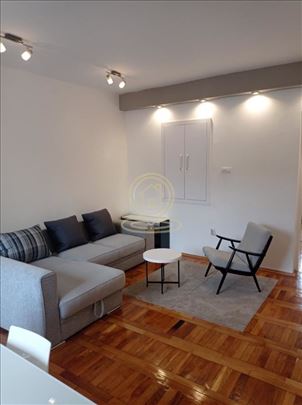 Izdavanje Stanova Novi Sad Trosoban Stan 82m2 Cent
