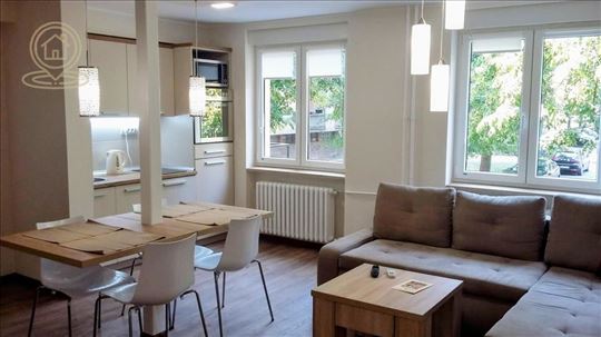 Moderan Dvosoban Stan 48 m² Banatić | Lux | Terasa